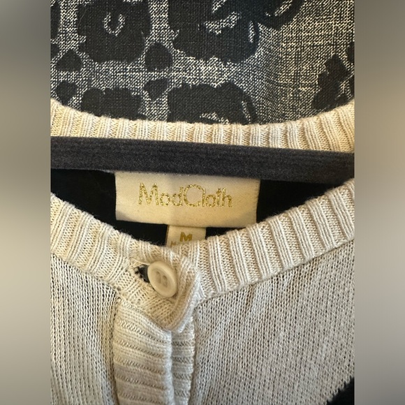 ModCloth Parisian cardigan in black-and-white, size medium - Picture 4 of 6